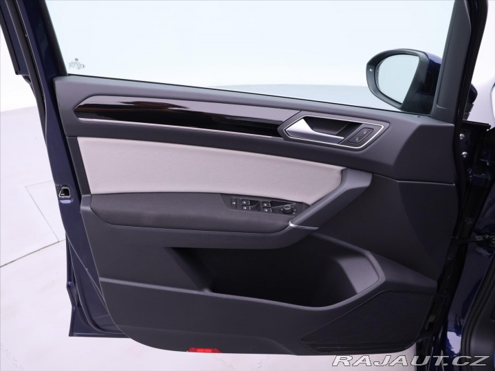 Volkswagen Touran 2,0 TDI DSG Highline 7Mís 2024
