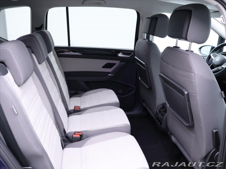 Volkswagen Touran 2,0 TDI DSG Highline 7Mís 2024