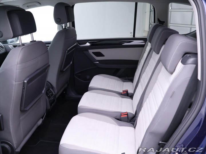 Volkswagen Touran 2,0 TDI DSG Highline 7Mís 2024