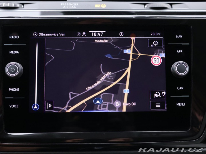 Volkswagen Touran 2,0 TDI DSG Highline 7Mís 2024