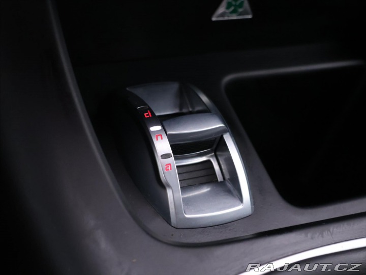 Alfa Romeo Giulietta 1,6 JTD 77kW Distinctive 2012