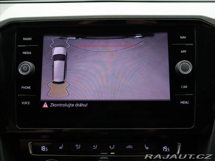 Volkswagen Passat 2,0 TDI 110kW DSG LED DPH 2021