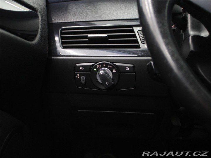 BMW 5 3,0 525d R6 145kW xDrive 2010