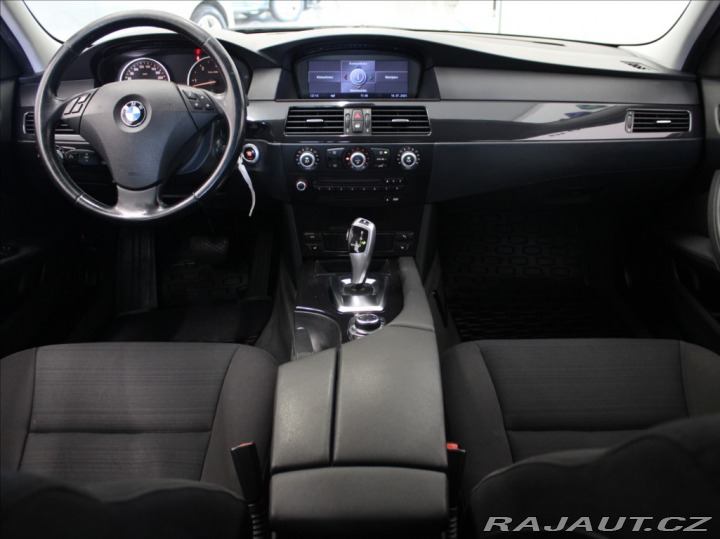 BMW 5 3,0 525d R6 145kW xDrive 2010