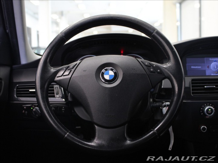 BMW 5 3,0 525d R6 145kW xDrive 2010
