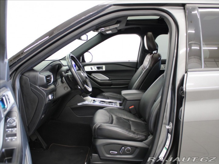 Ford Explorer 3,0 PHEV Platinum 1.majit 2021