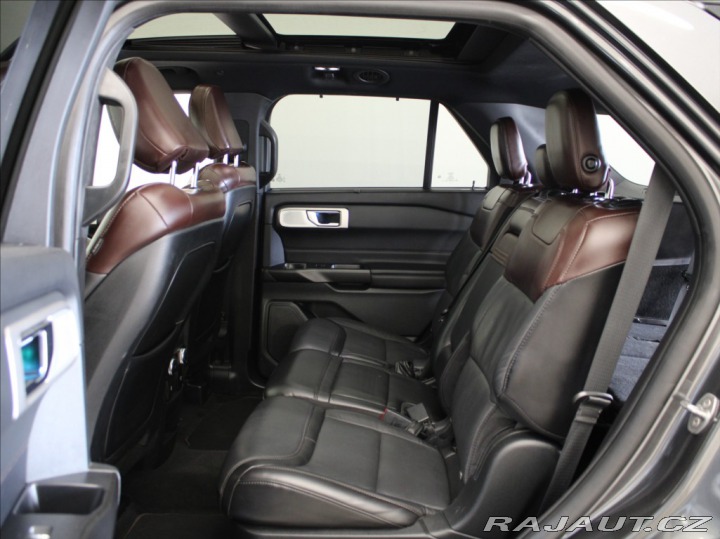 Ford Explorer 3,0 PHEV Platinum 1.majit 2021