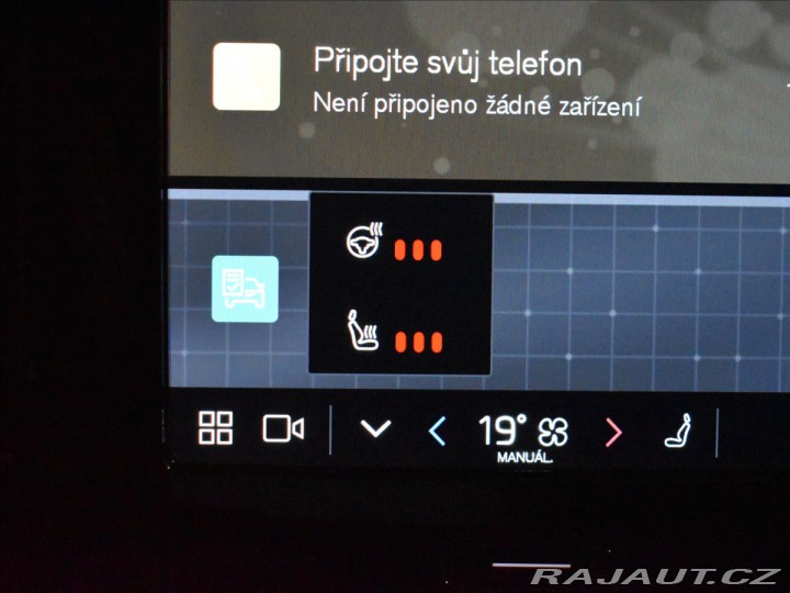 Volvo XC40 2,0 B4 PLUS Dark BLIS,Bez 2024