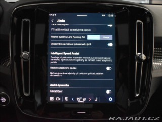 Volvo XC40 2,0 B4 PLUS Dark BLIS,Bez 2024
