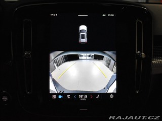 Volvo XC40 2,0 B4 PLUS Dark BLIS,Bez 2024