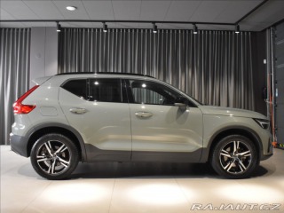 Volvo XC40 2,0 B4 PLUS Dark BLIS,Bez 2024