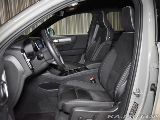 Volvo XC40 2,0 B4 PLUS Dark BLIS,Bez 2024