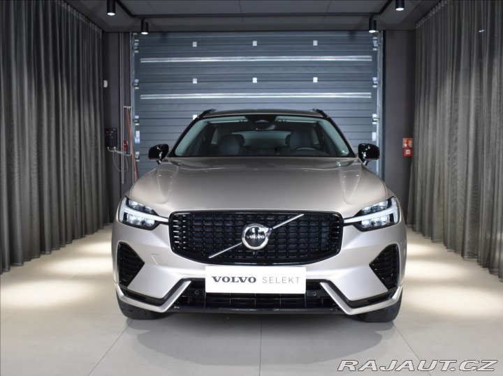 Volvo XC60 2,0 B4 AWD PLUS BLIS,Bezk 2024