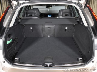 Volvo XC60 2,0 B4 AWD PLUS BLIS,Bezk 2024