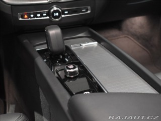 Volvo XC60 2,0 B4 AWD PLUS BLIS,Bezk 2024