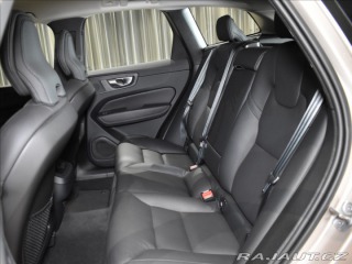 Volvo XC60 2,0 B4 AWD PLUS BLIS,Bezk 2024