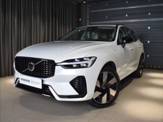 Volvo XC60 2,0 T6 AWDULTIMATE Pano,H