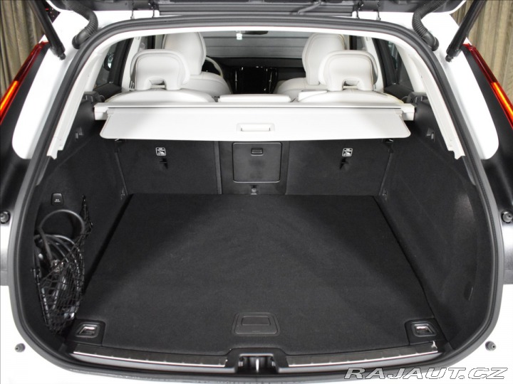 Volvo XC60 2,0 T6 AWDULTIMATE Pano,H 2025