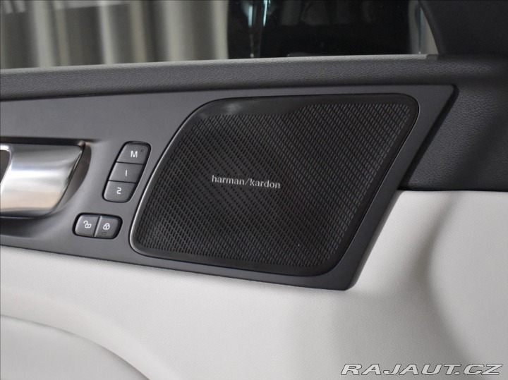 Volvo XC60 2,0 T6 AWDULTIMATE Pano,H 2025