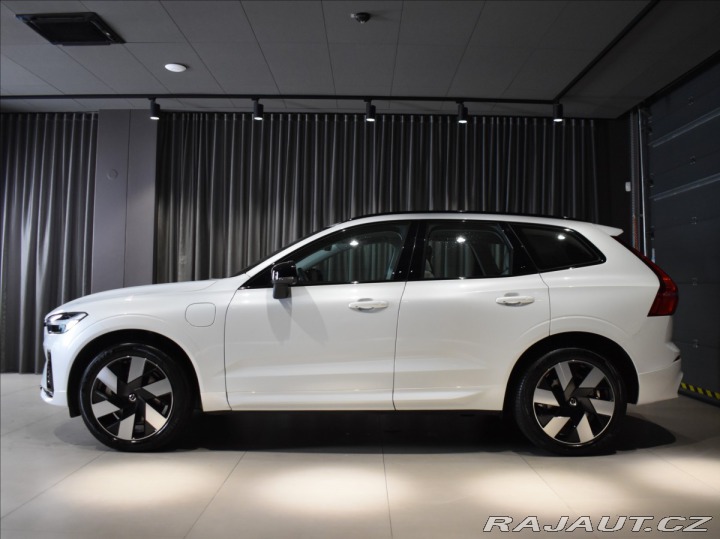 Volvo XC60 2,0 T6 AWDULTIMATE Pano,H 2025