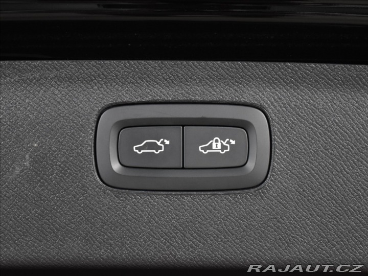 Volvo XC90 2,0 B5 AWD PLUS Ventilace 2024
