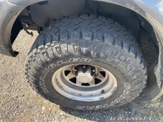 Mitsubishi Pajero 2,5 SPORT 2003