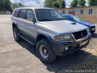 Mitsubishi Pajero 2,5 SPORT 2003