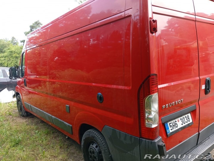 Peugeot Boxer 3,0 obytná dodávka – př 2013