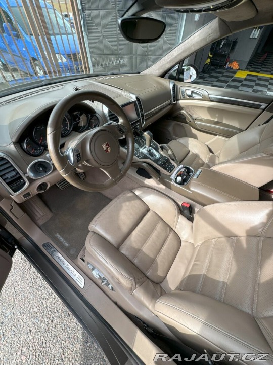 Porsche Cayenne 4,8 Turbo V8 580ps 2011