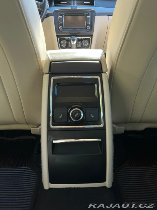 Škoda Superb 1,4 TSI Elegance 2009