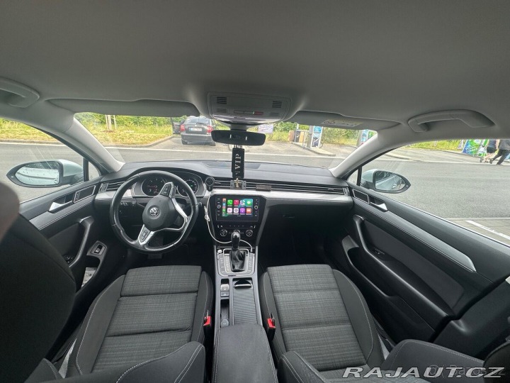 Volkswagen Passat 2,0 B8 2020 Rok 132 kw 2020