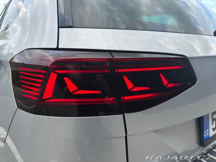 Volkswagen Passat 2,0 B8 2020 Rok 132 kw 2020