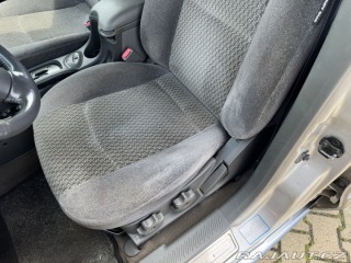 Hyundai Santa Fe 4X4 AUTOMAT 2,0D 82,5 KW 2003