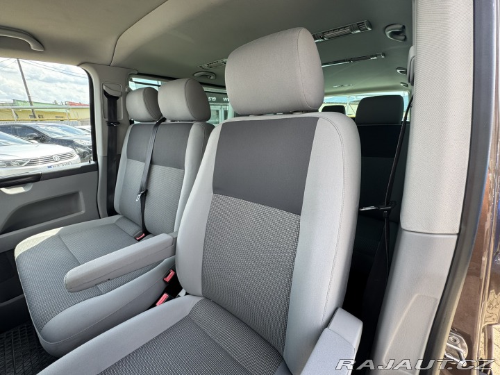 Volkswagen Caravelle LONG 9 MÍST 2,0 TDI 103KW 2010