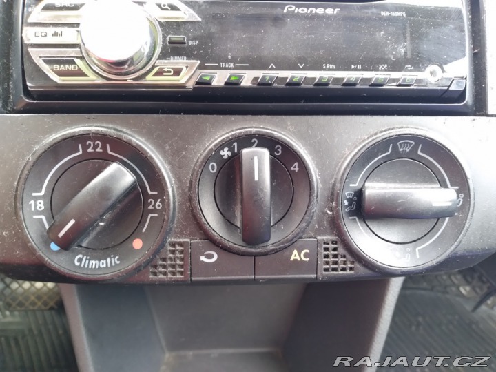 Volkswagen Polo 1.4 16V AUTOMAT,KLIMA 2002