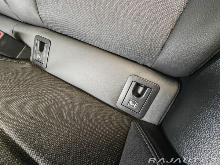 Toyota Corolla 1.8 Hybrid e-CVT Style To 2024