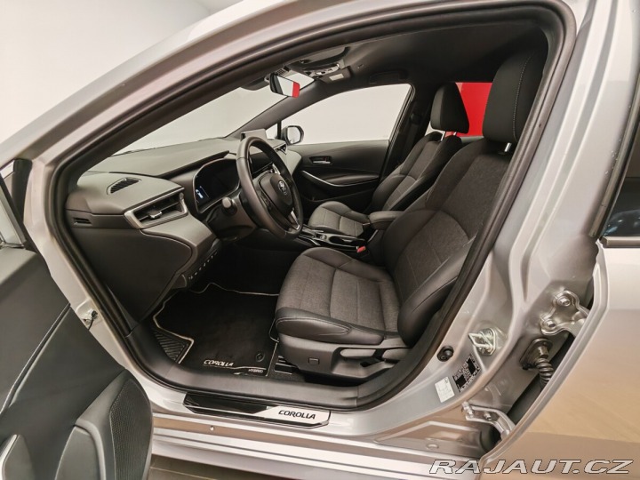 Toyota Corolla 1.8 Hybrid e-CVT Style To 2024