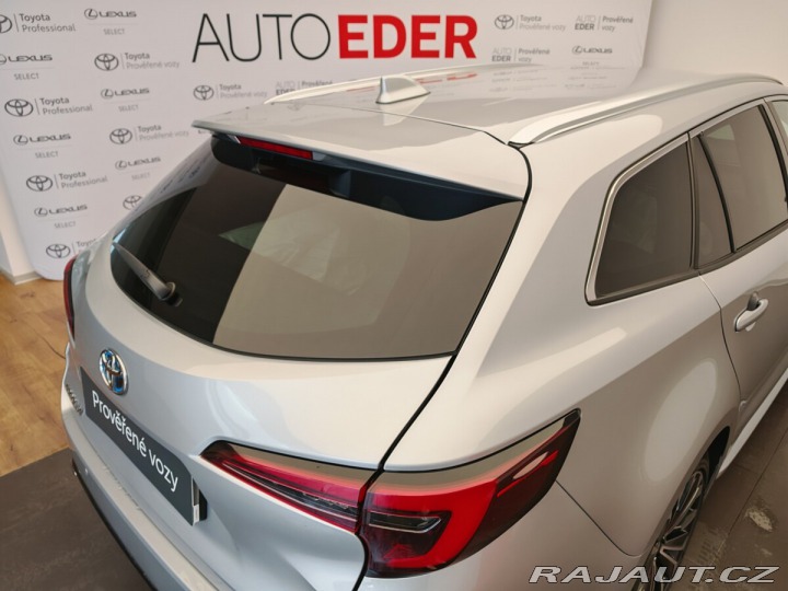 Toyota Corolla 1.8 Hybrid e-CVT Style To 2024
