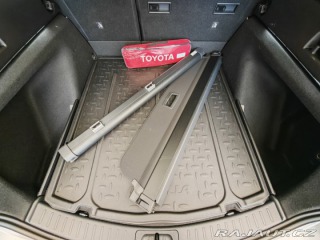 Toyota Corolla 1.8 Hybrid e-CVT Style To 2024