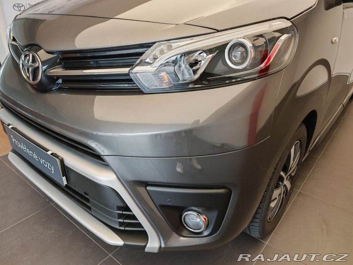 Toyota ProAce Verso 2.0 D-4D 180k 8AT L2 VIP 2024