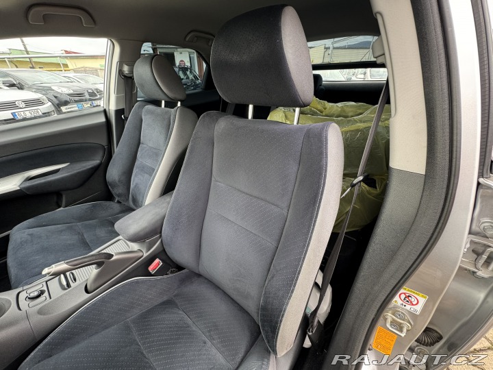 Honda Civic 1,8i I-VTEC 103 KW STK SK 2006