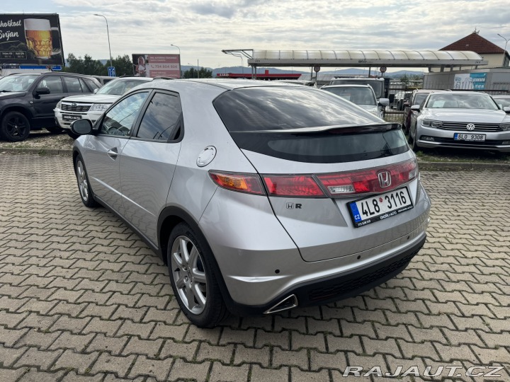 Honda Civic 1,8i I-VTEC 103 KW STK SK 2006