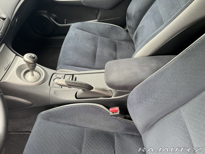Honda Civic 1,8i I-VTEC 103 KW STK SK 2006