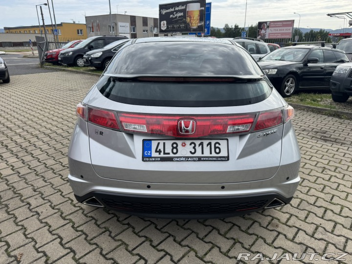 Honda Civic 1,8i I-VTEC 103 KW STK SK 2006
