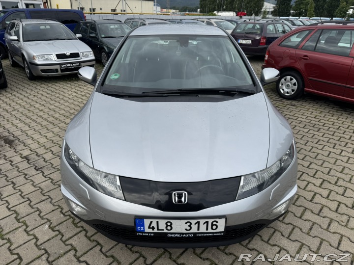 Honda Civic 1,8i I-VTEC 103 KW STK SK 2006