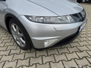 Honda Civic 1,8i I-VTEC 103 KW STK SK 2006