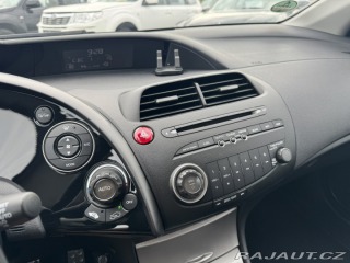 Honda Civic 1,8i I-VTEC 103 KW STK SK 2006