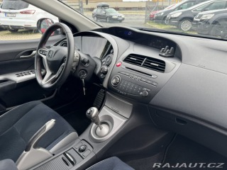 Honda Civic 1,8i I-VTEC 103 KW STK SK 2006
