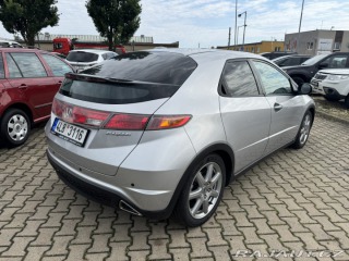 Honda Civic 1,8i I-VTEC 103 KW STK SK 2006
