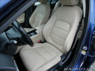 Jaguar XE 2,0 d, Prestige, 1.Maj.ČR 2016